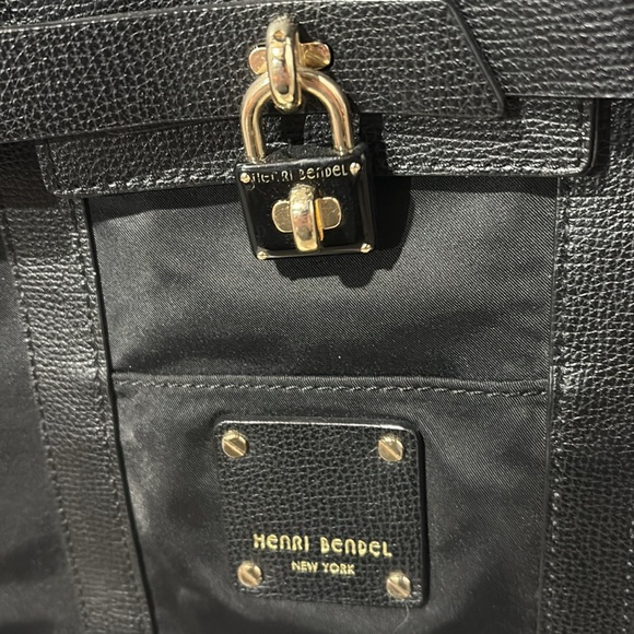 Henri Bendel Small Black Jetsetter Convertible Crossbody Backpack - Picture 3 of 10